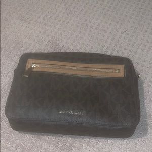 Michael Kors crossbody purse
